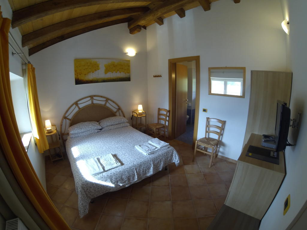 Al Campo Di Sotto Bed & Breakfast Buia Extérieur photo