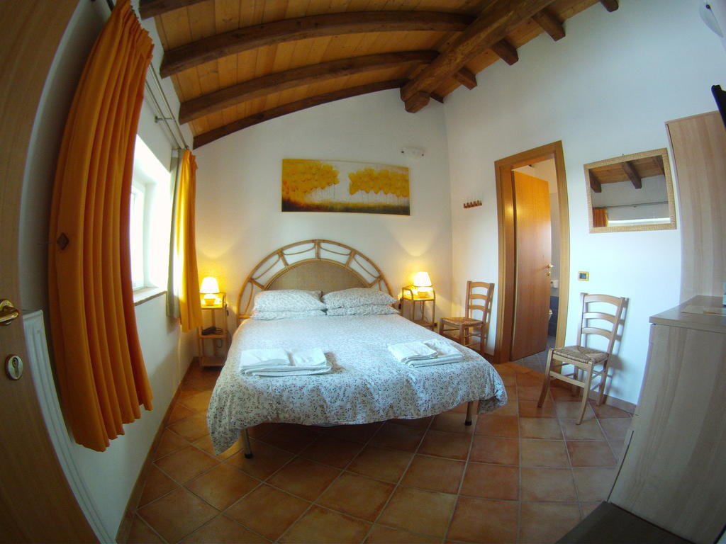 Al Campo Di Sotto Bed & Breakfast Buia Extérieur photo